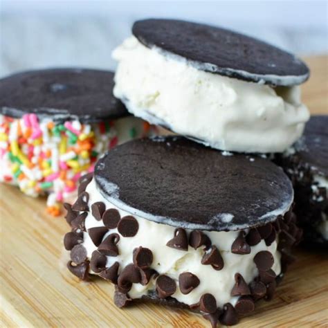 Homemade Ice Cream Sandwiches - Quick and Easy Ice Cream treat