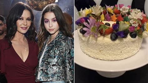 Catherine Zeta Jones Daughter Carys 17th Birthday Cake Is So