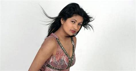 Models Sarita Hot Gallery