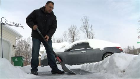 How To Prevent A Heart Attack While Shoveling Snow Wfxrtv