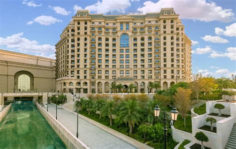 5 Star Le Royal Méridien Doha Officially Opens in Qatar - Luxury Hotels ...