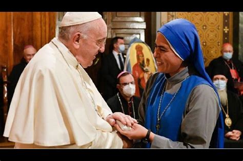 El Papa Francisco Bendijo Durante Su Visita A Grecia A Mar A Virgen Del