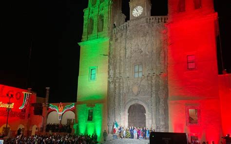 Diego Sinhue da Grito de Independencia en Dolores Hidalgo| Telediario ...