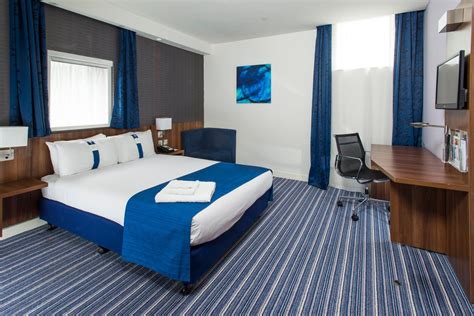 Holiday Inn Express Birmingham-Snow Hill Hotel - Deals, Photos & Reviews