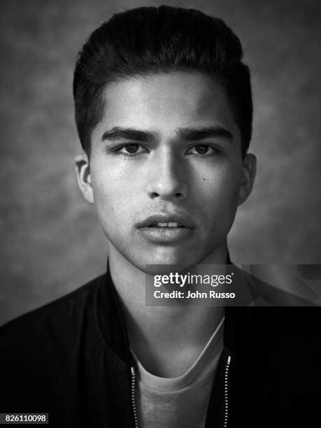 695 Alex Aiono Photos & High Res Pictures - Getty Images