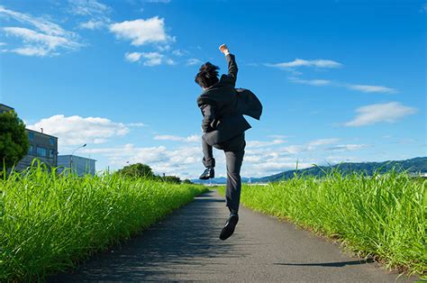 各業界に向いている人が知りたい！志望業界の選び方も紹介 就活サポートサービスのキャリチャンは新卒・第二新卒・既卒の内定獲得に特化した就活