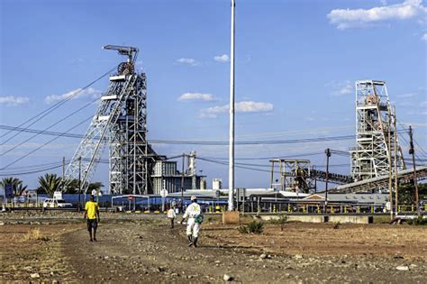 Sibanye-Stillwater to buy troubled Lonmin for R5-billion