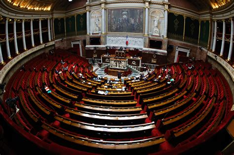 Assembl E Nationale Qui Sont Les D Put S Qui Vont Former Le E Groupe