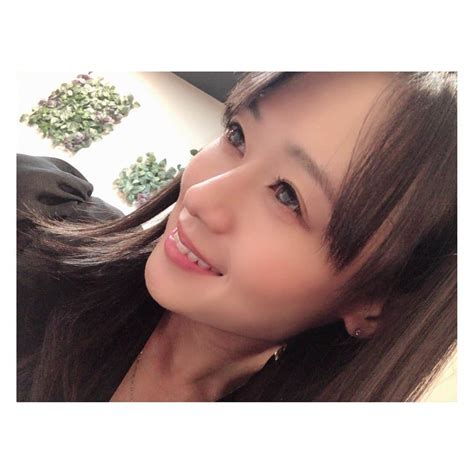 柳野玲子さんのインスタグラム写真 柳野玲子instagram「久々のマツエク💞 丁寧に対応していただいて、私に合うナチュラルタイプに