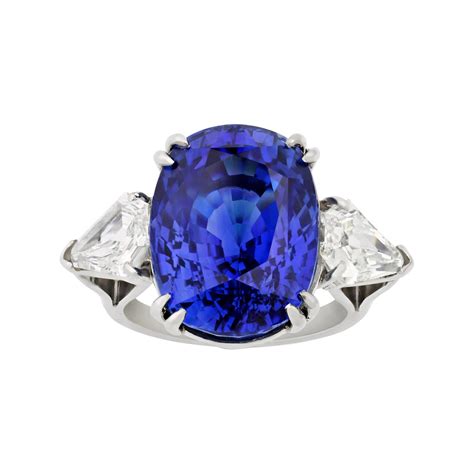 10 Carat Ceylon Blue Sapphire And Diamond Ring For Sale At 1stdibs 10 Carat Sapphire Ring 10