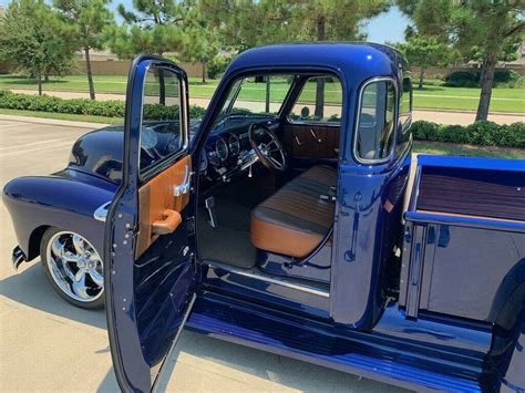 1951 Chevrolet 3100 Restomod Pickup Truck 53l V8 Automatic 700 Mi