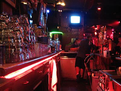 Liar's Club - DePaul Bars - Chicago Bars Guide