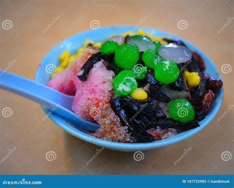 Colourful Ice Kacang, a Popular Dessert in Singapore and Malaysia Stock ...