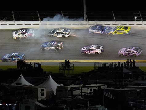 Daytona 500 2023 action from Daytona International Speedway