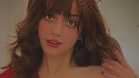 Alizeh Shah Drops Jaws With Her Playful Dance In Hot Outfit Lens