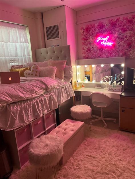 College Dorm💕 Pink Dorm Rooms College Dorm Room Decor Dorm Room Themes