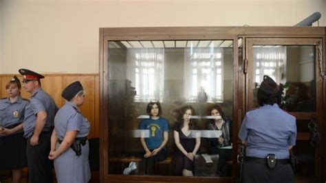 Russie une Pussy Riot dénonce un procès stalinien jugement rendu le
