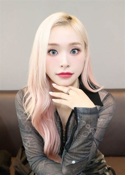 Pin By Llululu On Gahyeon In 2024 Dream Catcher Girl Korean Singer