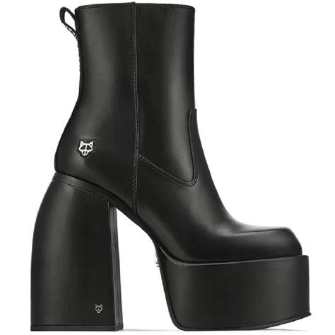 Giày Naked Wolfe Boost JAILBREAKER LEATHER BLACK Jordan 1