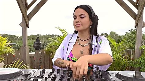 Mi Il Live In Tulum Mexico For Ephimera Afro House Melodic Techno