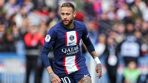 Transfer Talk Manchester United Join Chelsea In Race For Psg’s Neymar Owensboro Radio