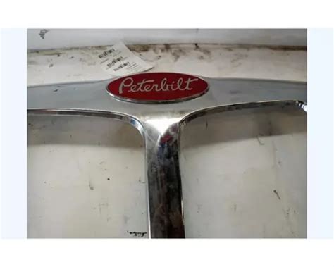 Peterbilt 579 Grille In Spokane Valley Wa 8934375