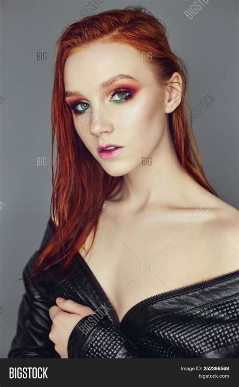 Nude Pretty Redhead Telegraph