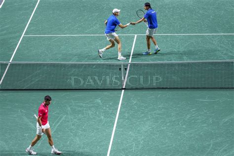 Coupe Davis LItalie De Jannik Sinner Renverse La Serbie De Novak