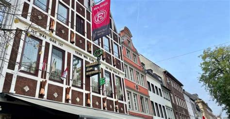 Düsseldorf: Guided Old Town Tour with Beer Break | GetYourGuide