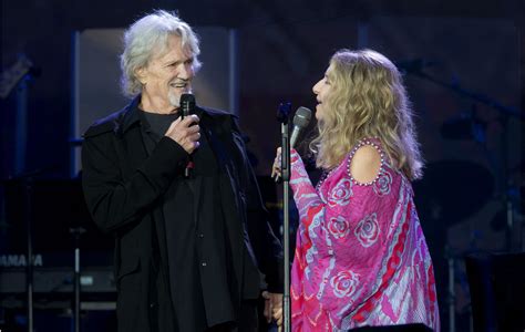 Barbra Streisand And Kris Kristofferson Debut A Star Is Born Song Live