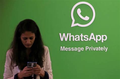 Whatsapp Perkuat Fitur Chat Lock Dengan Kode Rahasia