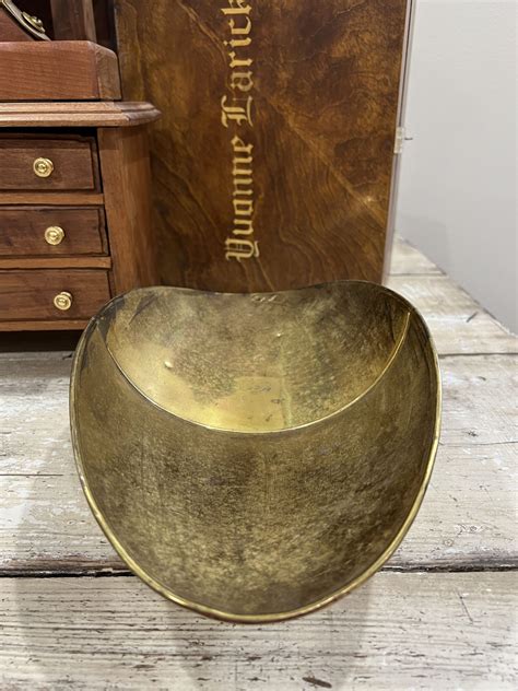 Vintage Brass Footed Scale Pan Basket - The Junk Parlor