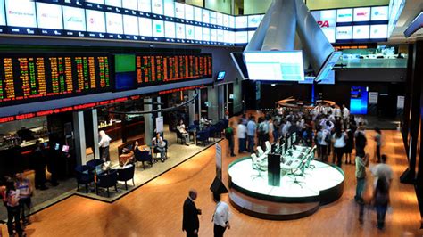 Mercado Financeiro Em Tempo Real Bovespa Bolsa Fecha A Semana Em