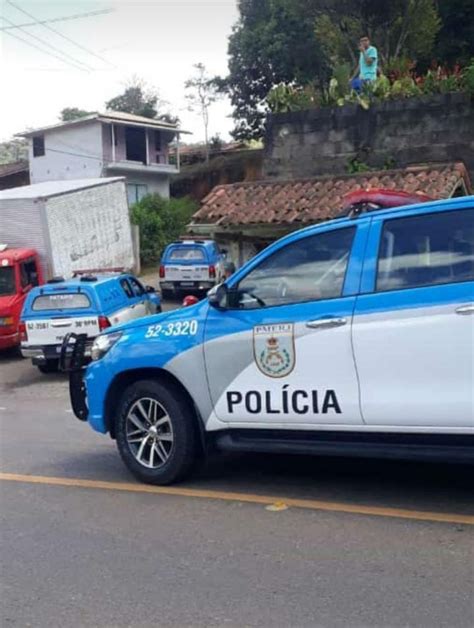 Tiroteio deixa 3 mortos e feridos durante assalto em galpão de legumes