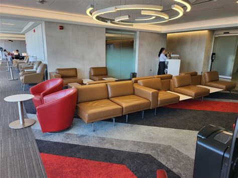 Lounge Review American Airlines Flagship Lounge Chicago Ohare International Airport Ord