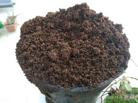 Bio Tech Grade Powder Organic Compost Farmyard Manure For Agriculture Target Crops Vegetables