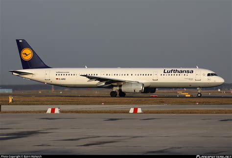 D AIRC Lufthansa Airbus A321 131 Photo by Björn Wylezich ID 265922