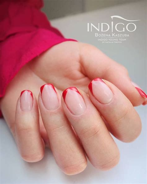 Bożena Kaszuba Indigo Nails na Instagramie French ale zupełnie innej