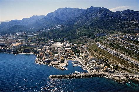 Vues aériennes de la Madrague port de Marseille PAF