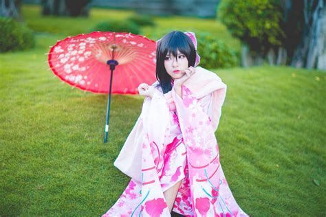 Download Japanese Girl In Pink Kimono Wallpaper