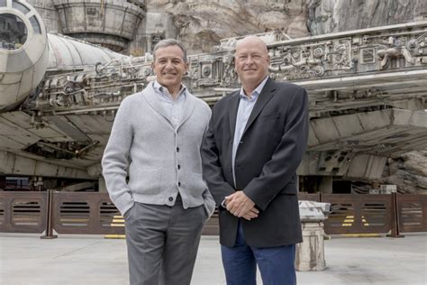 Breaking Bob Chapek Fired Bob Iger Returning As Disney Ceo