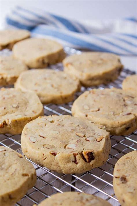 Pecan Icebox Cookies Recipe Icebox Cookies Baking Recipes Cookies Coconut Cookies