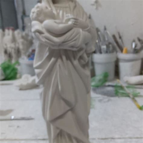 Nossa Senhora Mãe da Divina Providência 40cm em Gesso Cru