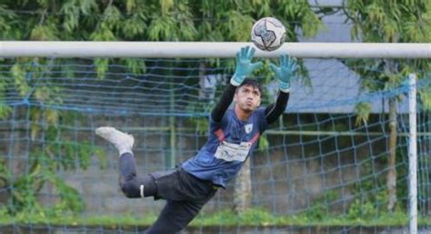 Persib Bandung Resmi Berpisah Dengan Kiper Fitrul Dwi Rustapa Okezone