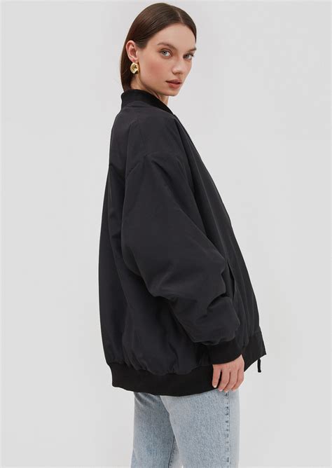 Бомбер з плащівки oversize unisex чорний
