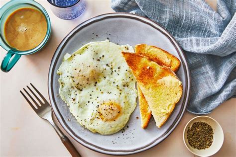 How To Make Perfect Over Easy Eggs