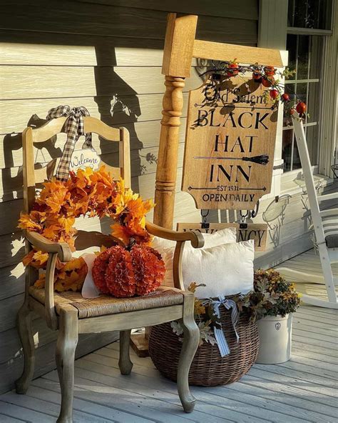 Farmhouse Porch With Vintage Décor - Soul & Lane