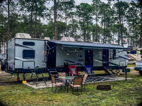 2022 FOREST RIVER ALPHA WOLF 30 RDB L Good Sam RV Rentals