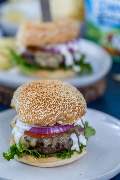 Crunchy Ranch Burgers A Classic Twist