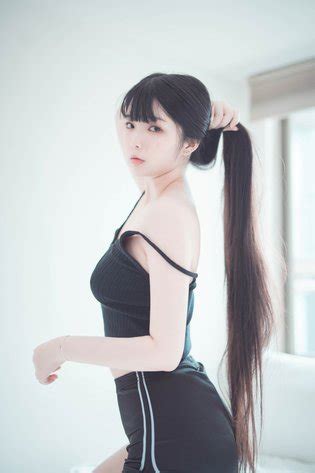 Raku Weekend Luscious Hentai Manga Porn